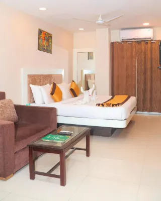 Hotel Shri Radha Nikunj Vrindavan Opposite Prem Mandir