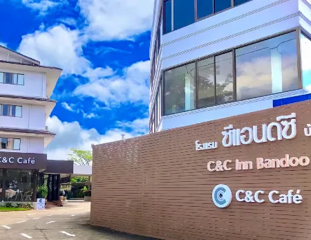 Cabbages and Condoms Inn Отели рядом с достопримечательностью «Mea Fah Luang University»