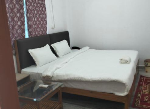 Rekha International Guest House Rajgir
