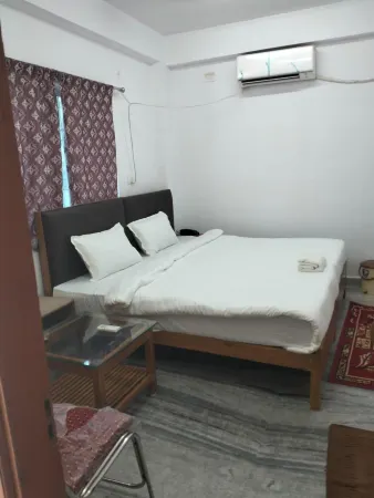 Rekha International Guest House Rajgir Отели в г. Раджгир
