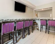 Quality Inn & Suites Leesburg Chain of Lakes