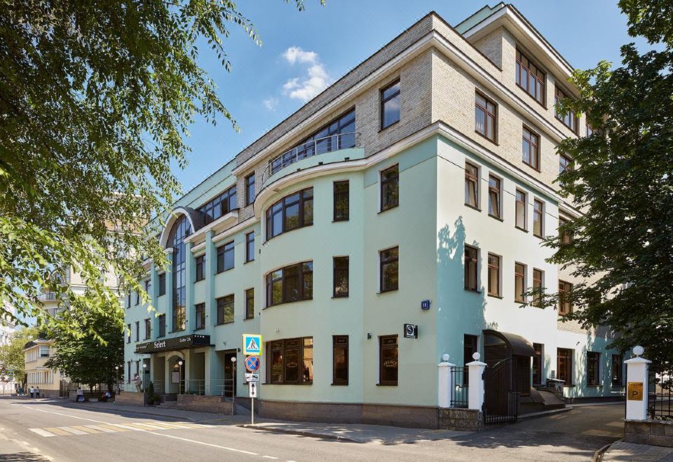 hotel overview picture