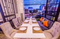 โรงแรม เดอะ ชีวิน แอนด์ คอนเวนชั่น - พร้อมอาหารเช้า