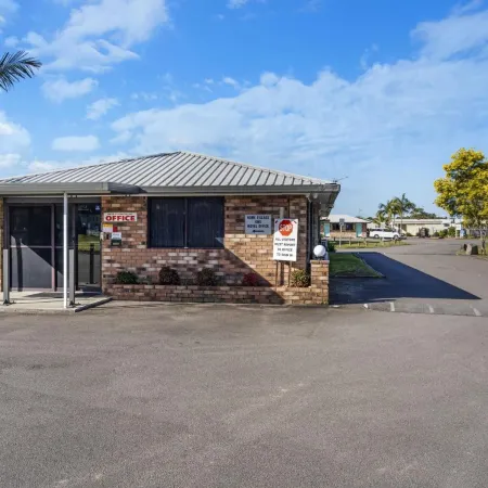 Palm Valley Motel