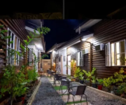 D'Barn Hostel โรงแรมใน