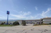 Motel 6 Casper, WY - parking