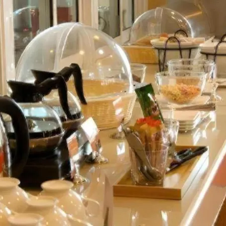 Thada Chateau Hotel