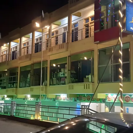 Hotel Kamran International