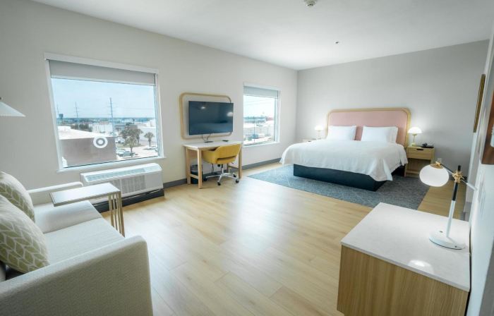 Hampton Inn & Suites Mission