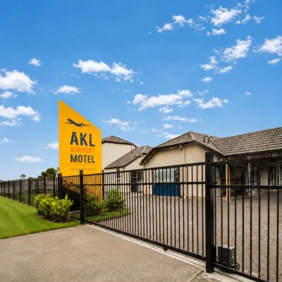Auckland Airport Motel Hotels near Mangere