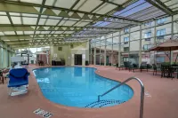 Holiday Inn Express Fort Campbell-Oak Grove