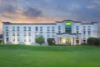 Wingate by Wyndham Mechanicsburg/Harrisburg West Hotel dekat Messiah College