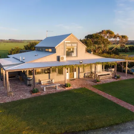 Bear Gully Coastal Cottages