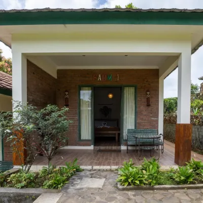 Munduk Farmhouse Munduk Waterfall周辺のホテル