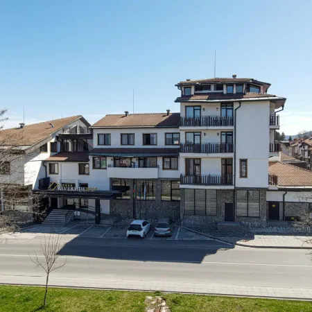 Riverside Boutique Hotel