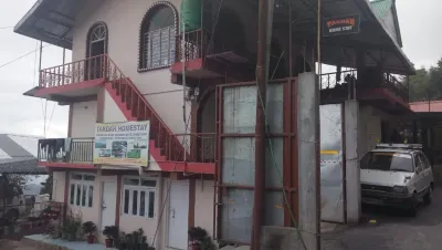 Vamoose Sinkawli Homestay Hotels near Chitrey Waterfall