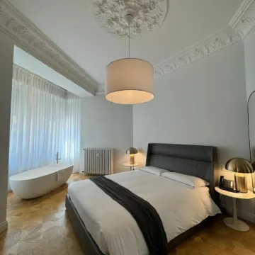 هوتل ديلي نازيوني Hotels near ريبابليكا