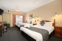 New England Motor Inn - balcone