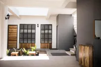 Avisala Hostel Coron