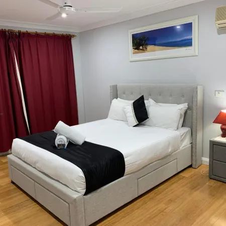 Branxton House Motel