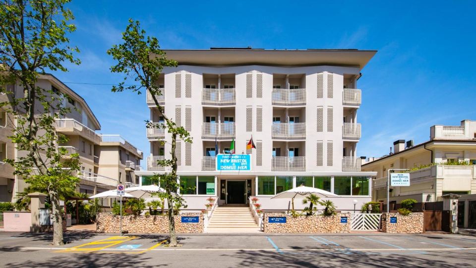 New Bristol Sport Hotel