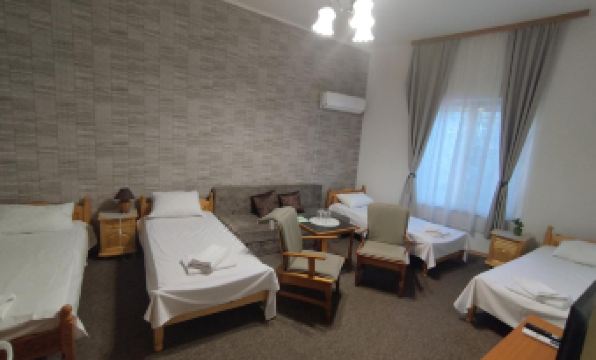 The English Guest House