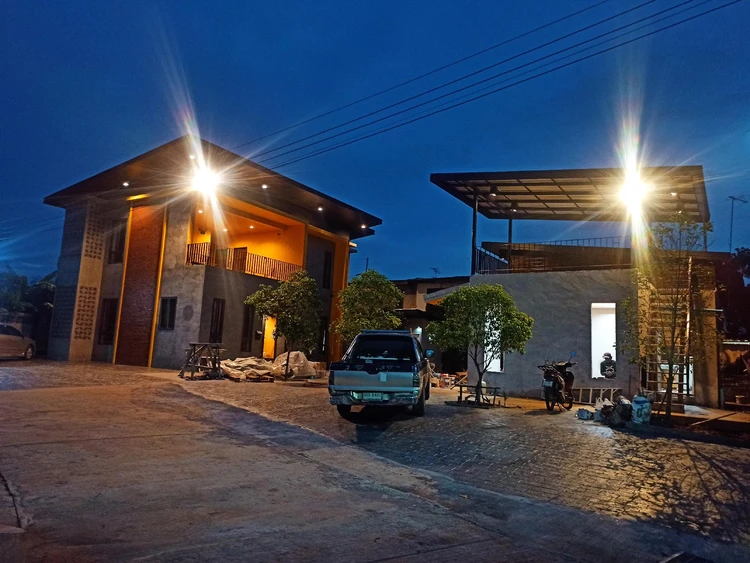 รูปภาพของแบร์รี่ ลอฟต์ 2