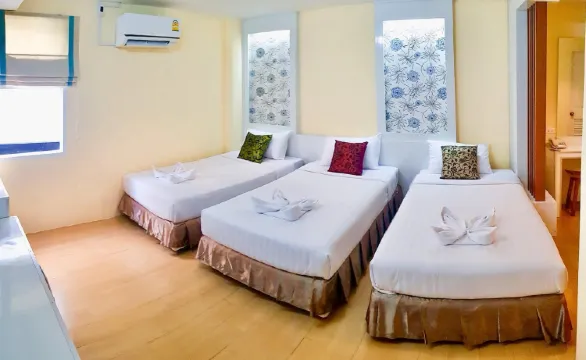 ห้องดีลักซ์ สำหรับสามท่าน