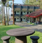Surya Hotel & Resort Baturraden - parking
