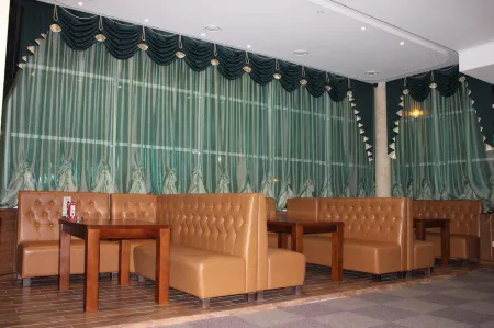 Круиз Отели рядом с достопримечательностью «Учебный Ботанический Сад»