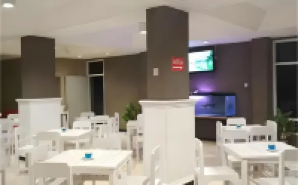 Hotel Kusma Bandungan バンドゥンガンのホテル