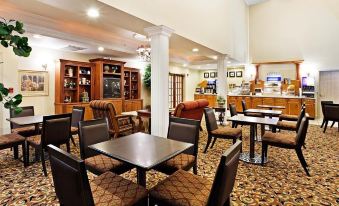 Holiday Inn Express Hotel & Suites Corbin by IHG - Housity