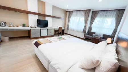 Saenpalm Training Home Отели в г. Kamphang Saen