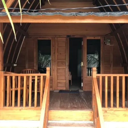 Villa Algia Ciletuh Отели в г. Ciemas