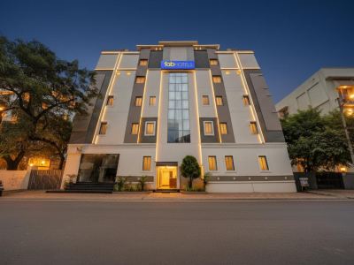 FabHotel Pushpa Grand
