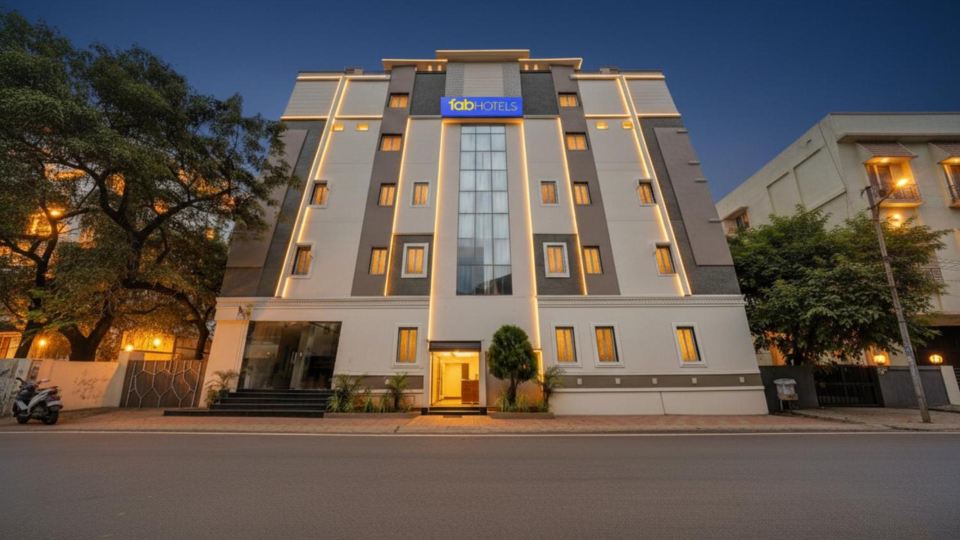 FabHotel Pushpa Grand