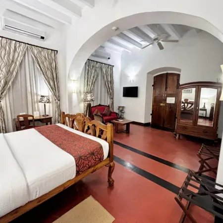 Palais de Mahe - a CGH Earth Experience Hotele w: Puducherry