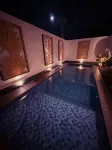 Hening Pool Residence - Rooftop Pools
