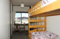 Sakura Guest House - Hostels