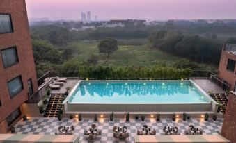 Holiday Inn GURGAON NH8 by IHG