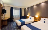 Holiday Inn Express Harlow Hotels in 