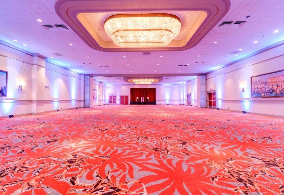 홀리데이 인 전망