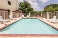 Super 8 by Wyndham Duson Lafayette West Area Hotels in Rayne