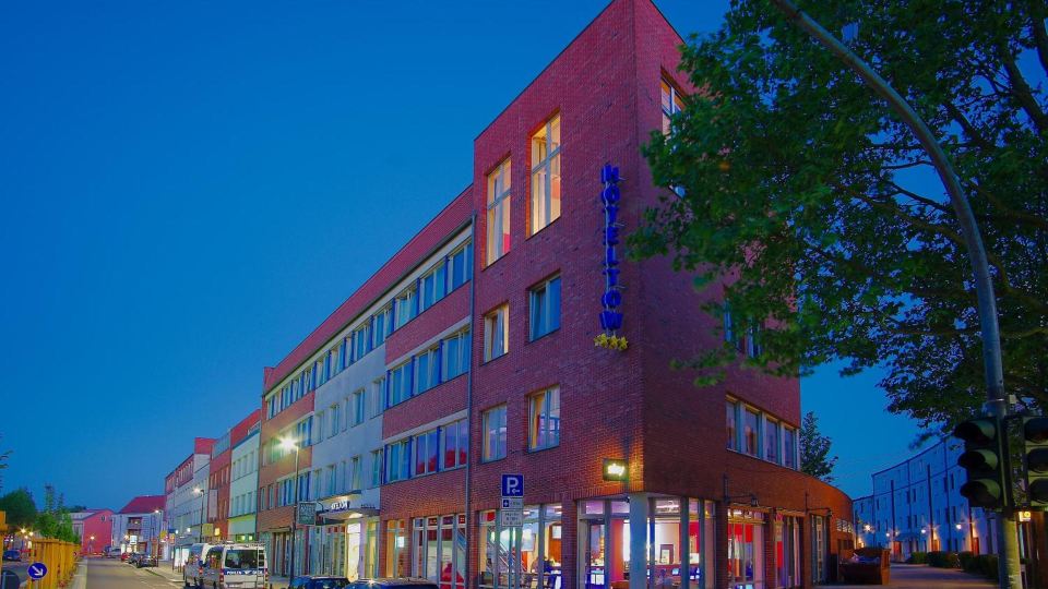 H24 Hoteltow