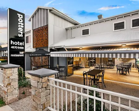Potters Toowoomba Hotel Hotel di Toowoomba