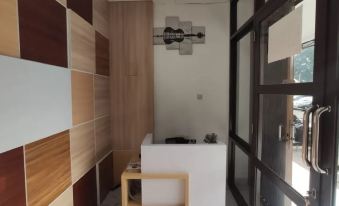 Behomy Cibinong  Suite