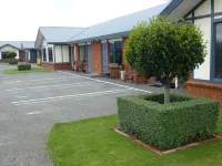 Tudor Lodge Motel