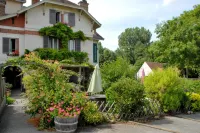 Logis Hôtel de La Chapelle Hotels in Chevreuse