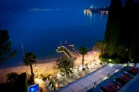 Beach Hotel du Lac Malcesine - breakfast