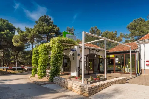 Apartments Kanegra Plava Laguna - 2-Star